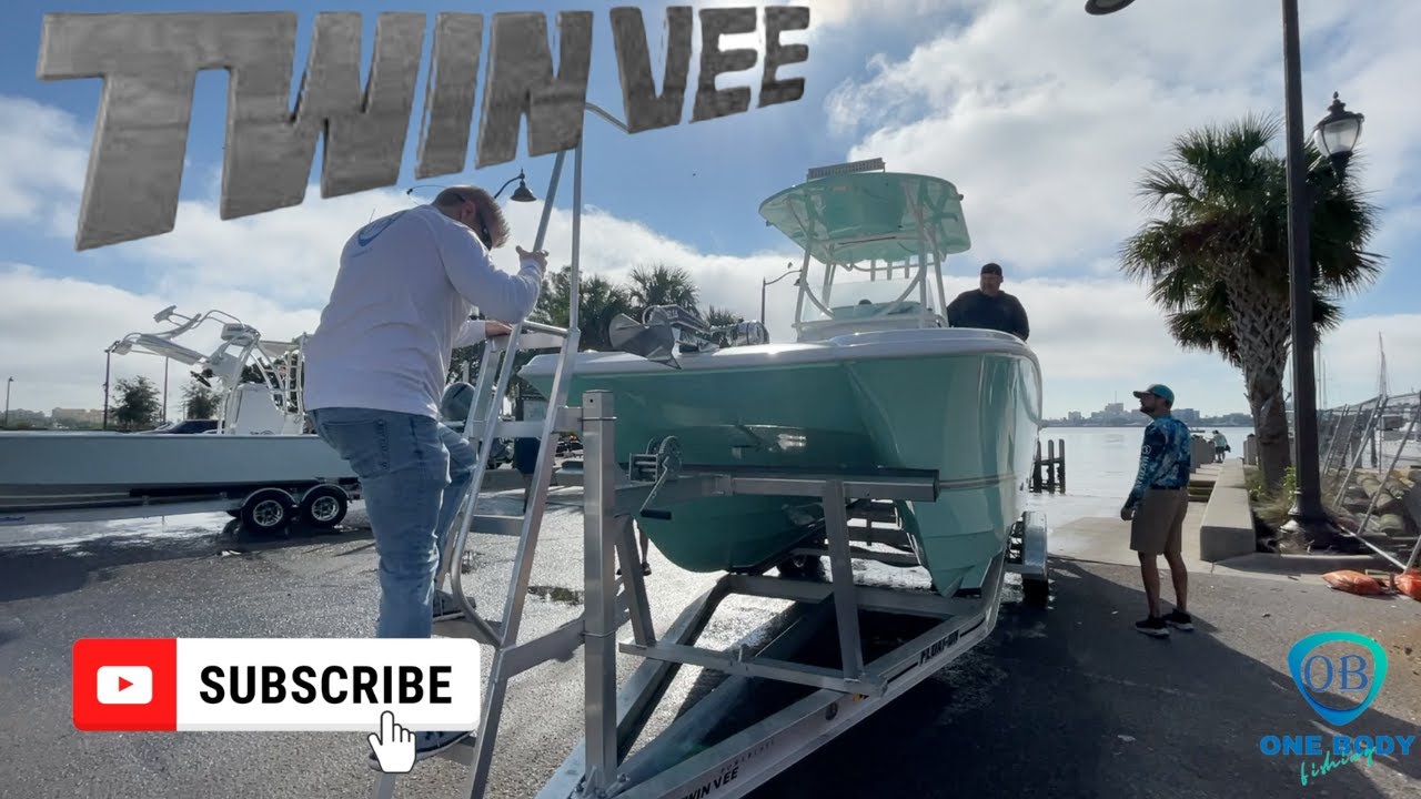 Twin Vee 240 CC Catamaran . . TEST DRIVE…