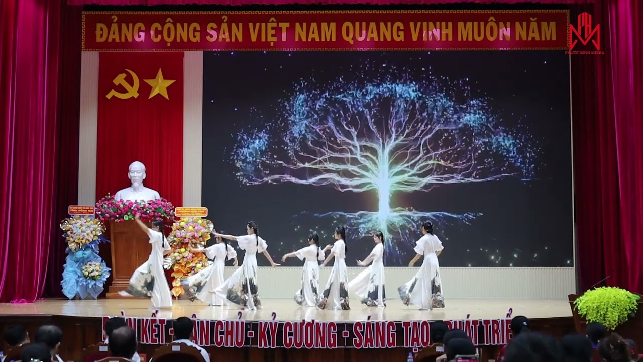 Múa: người đi gieo mầm xanh - Trường THCS Phước Bình