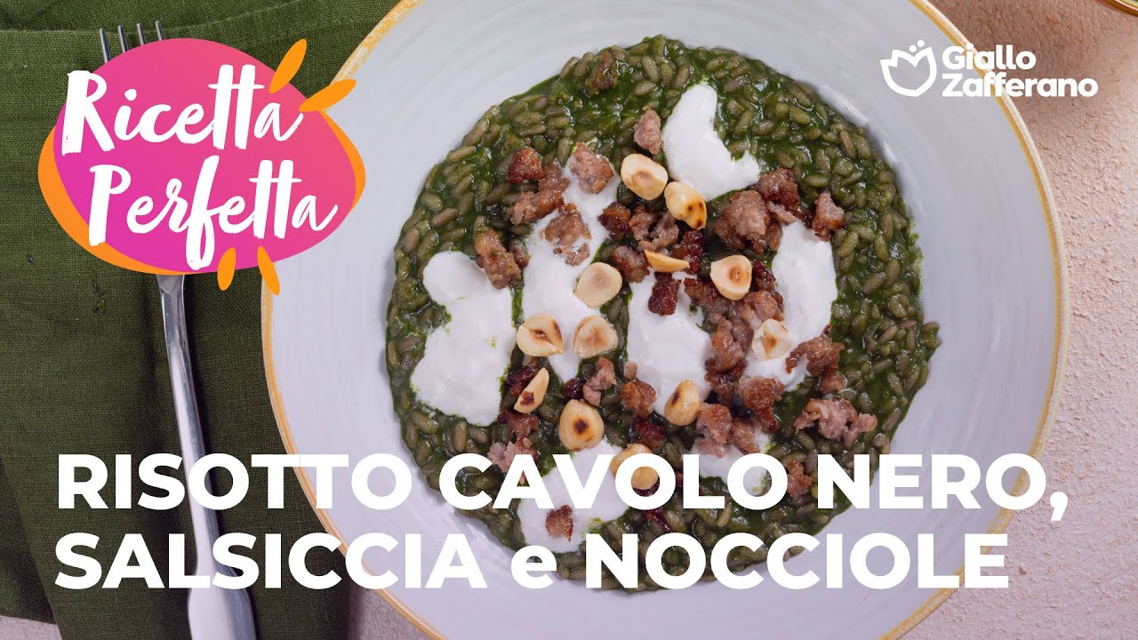 RISOTTO CAVOLO NERO, SALSICCIA e NOCCIOLE...l'autunno nel piatto🍂❤️🌰 #adv