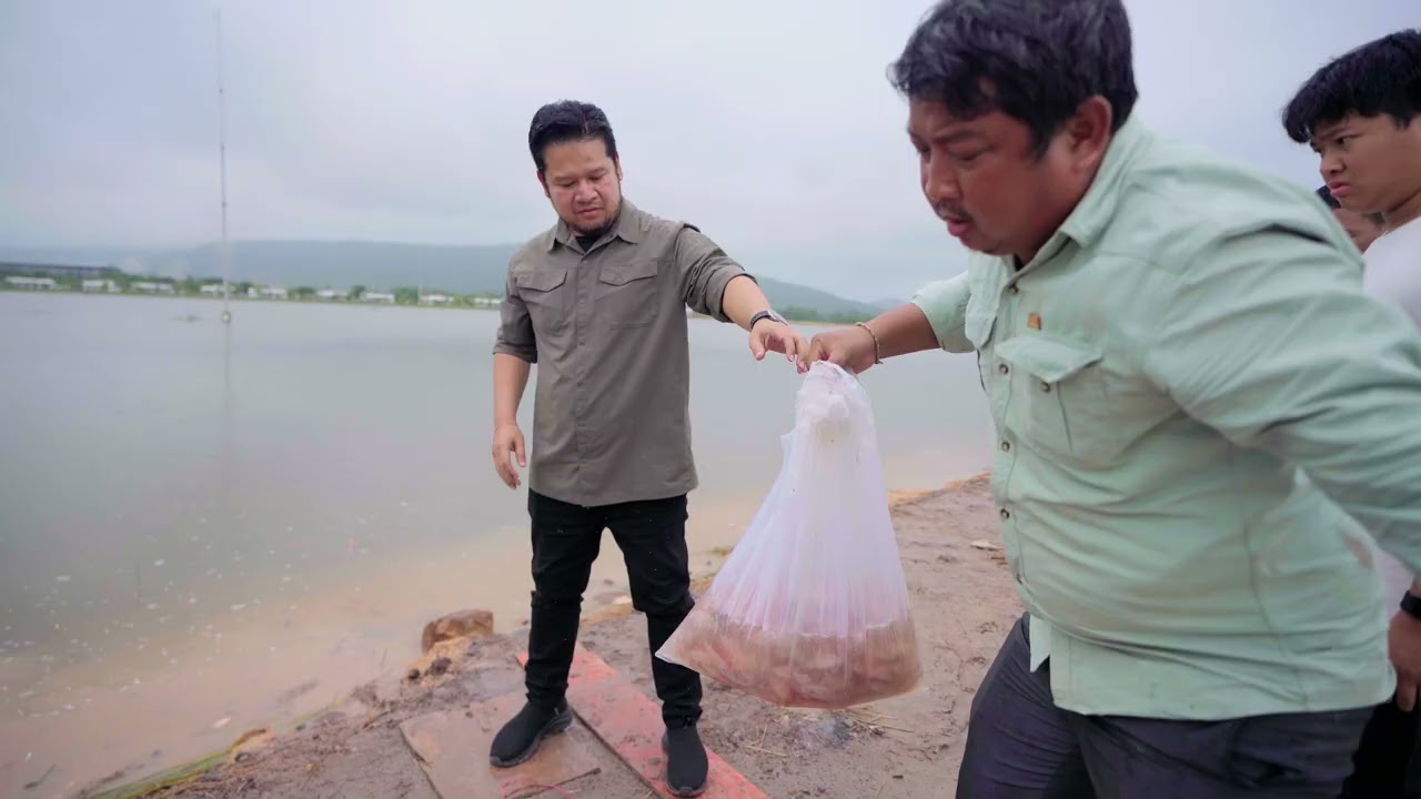 TEA VICHET តោះៗបងប្អូន ព្រលែងកូនត្រី 5 មុឺនក្បាលចូលបឹងធម្មជាតិជាមួយខ្ញុំ 🐟🐠