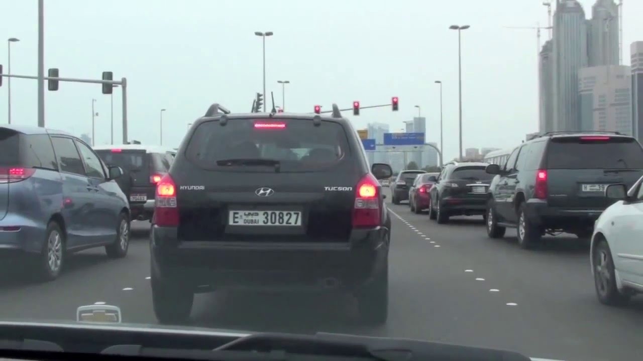 Driving trough Abu Dhabi