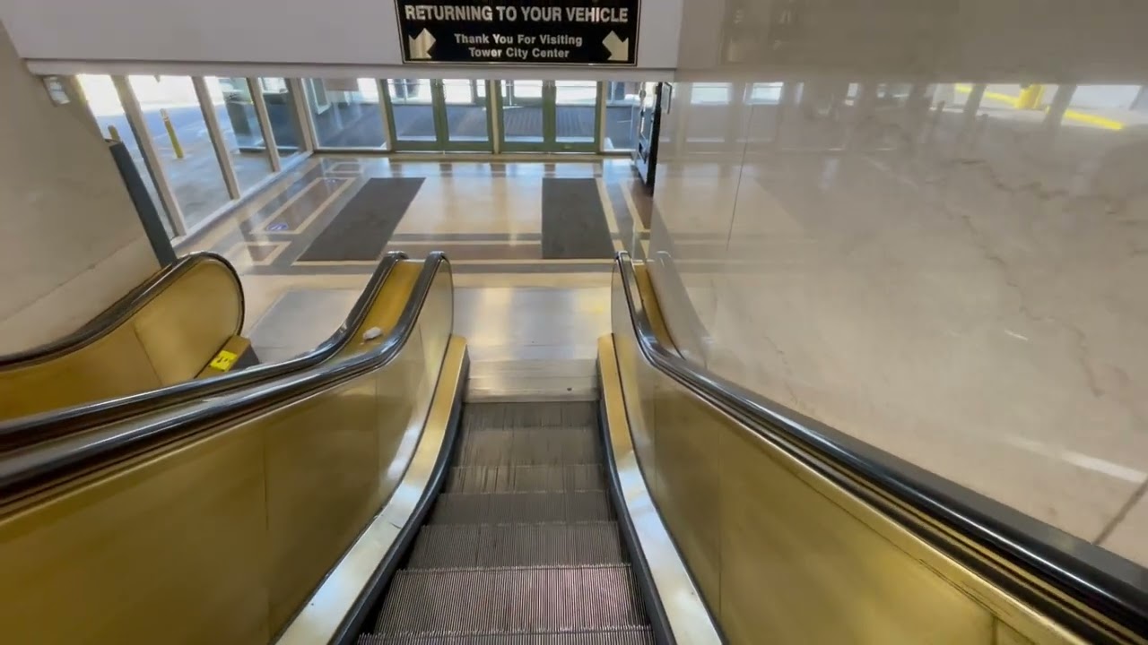 OTIS Food-Court Escalators @ Tower City Center - Cleveland, OH
