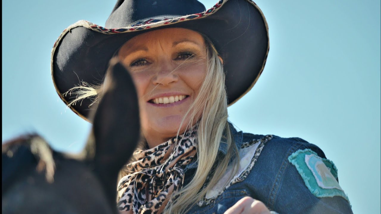 TRIBUTE VIDEO - Gabriel Krekk's AMERICAN COWGIRL# 25 - Amber West -  South Dakota