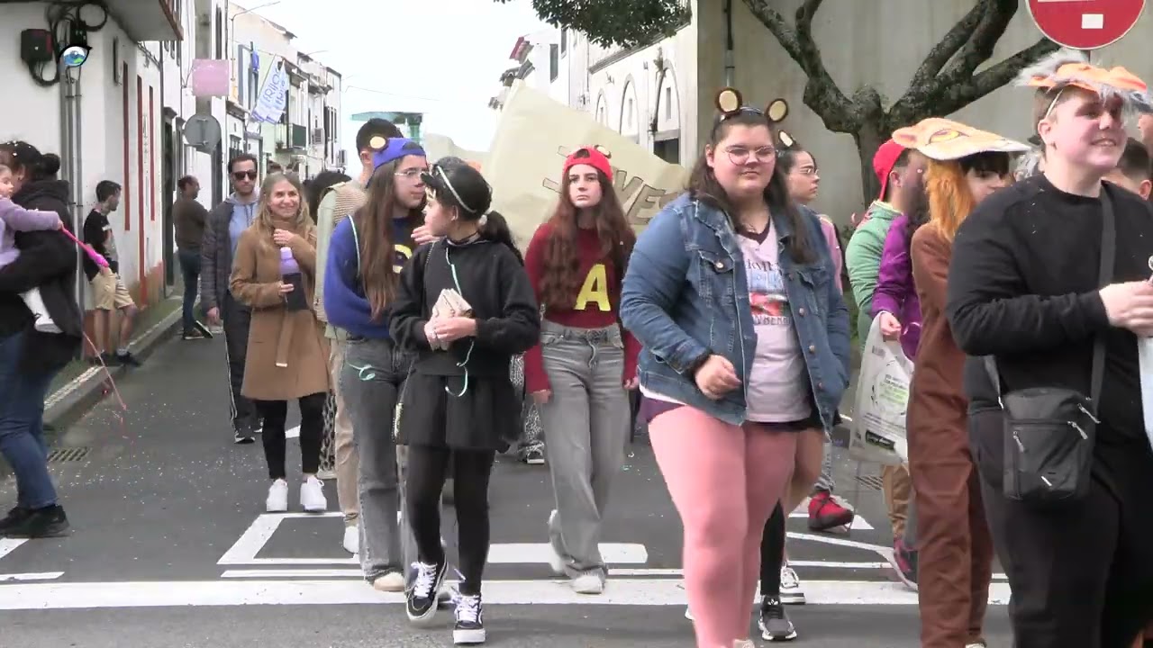 DESFILE DE CARNAVAL NA RUA 3 DE JULHO VILA DA POVOAÇÃO 2026