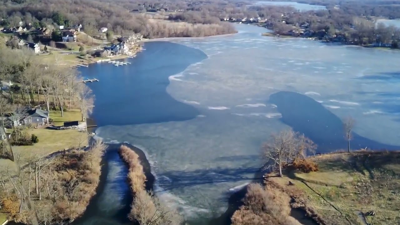 HOLYSTONE HS600D OVER 1/2 FROZEN PORTAGE LAKES