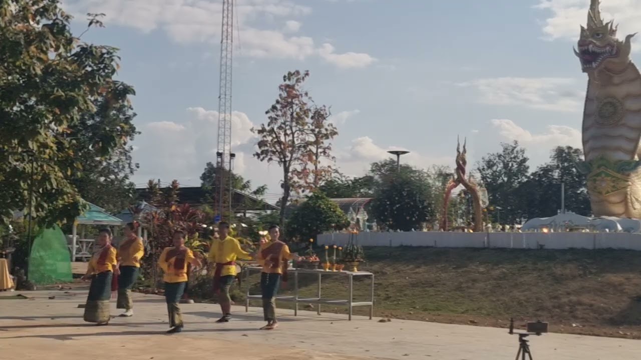 สุดดีใจรำแก้บนคุณแม่สุรีย์ขอพรสำเร็จทุกเดือน,ส.วมีค่าขนม
