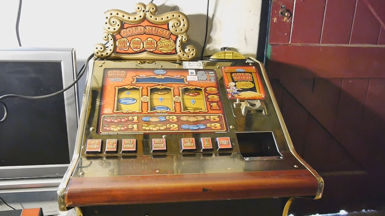 showing my gold rush stampede fruit machine and winning 25 pound jackpot