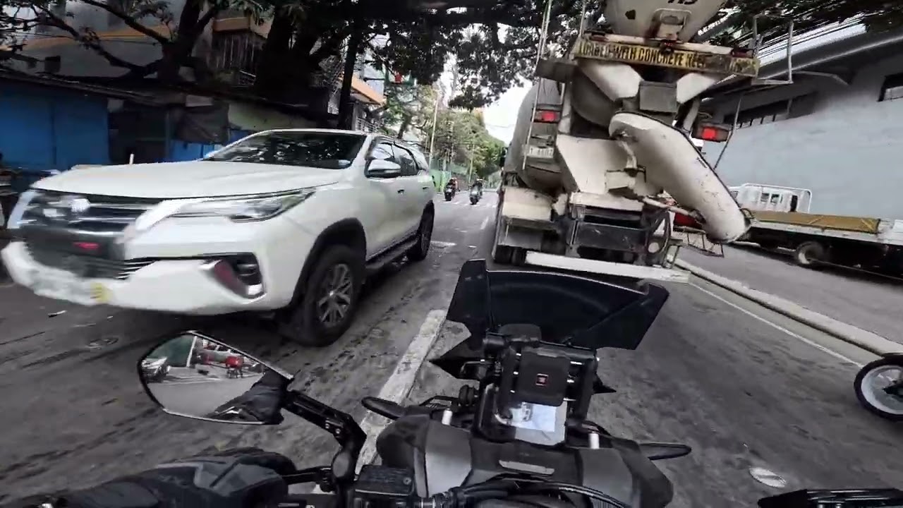 Makati to Monumento Ride  | Honda ADV 160 via Rizal Avenue