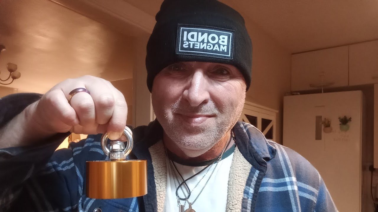 Unboxing & Review: Our New Magnet Fishing Kit
