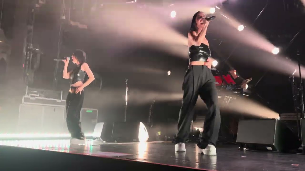 The Veronicas 4/21/24 Boston