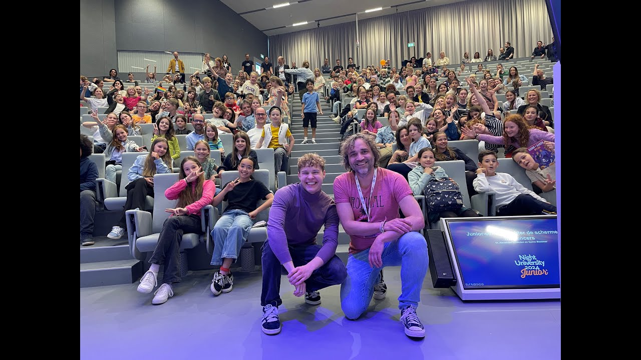 Junior-college Quinn Bezemer en Alexander Schouten tijdens Night University Junior over influencers