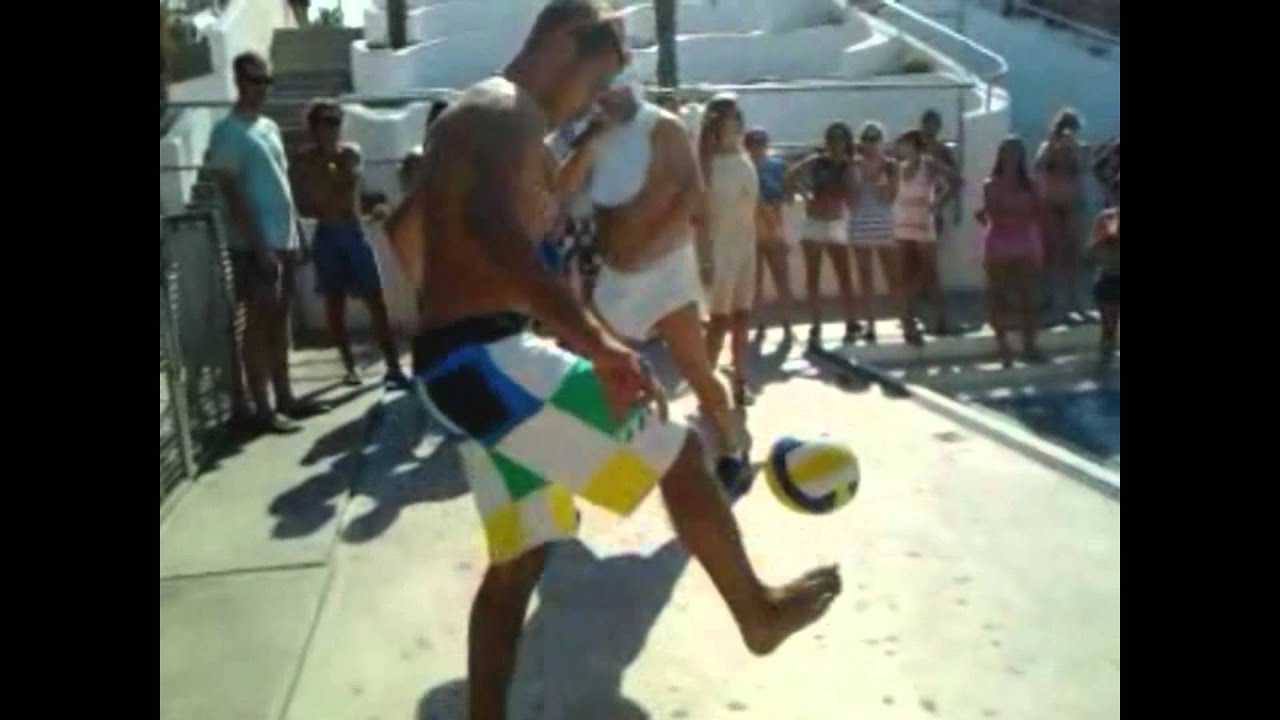 Estate 2012 a Pag-Novalja-Zrce beach music by Florence + TheMachine