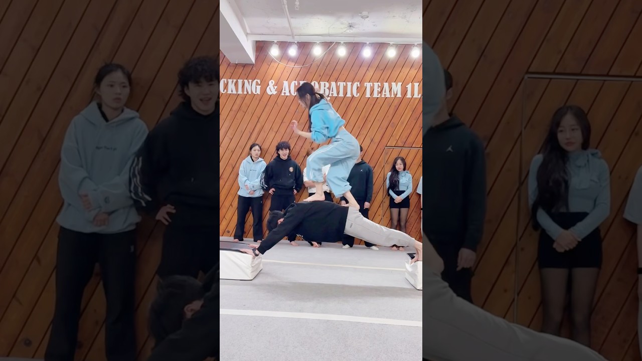 인간다리 챌린지⁉️😱 Human Bridge Challenge