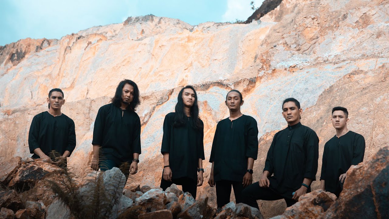 Sekumpulan Orang Gila - Sailors Of Sorrow [Official Music Video]