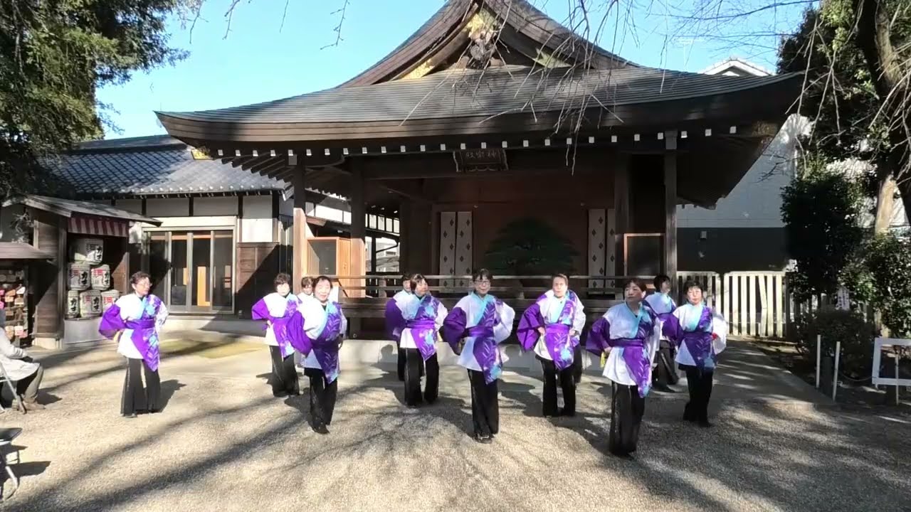 2026 3 8　白岡市　白岡八幡神社　例大祭　神楽殿前　青い山脈　ソーランしらおかの皆さん