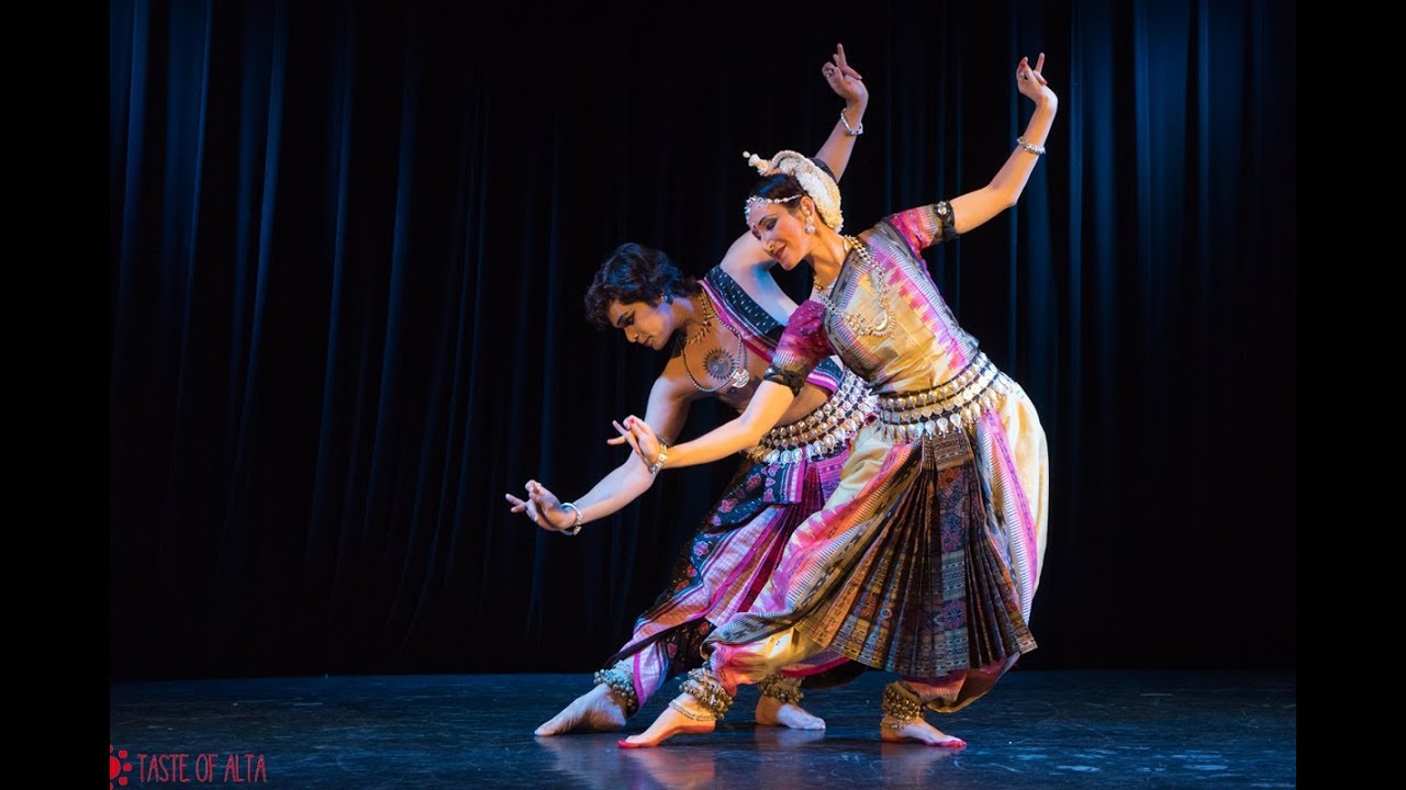 Kalavati pallavi Odissi Dance by Sri Debasish Pattnaik and Elena Knyazeva
