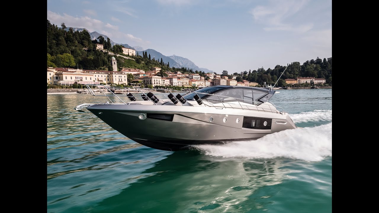 Cranchi M44 HT walkthrough at boot Düsseldorf 2020