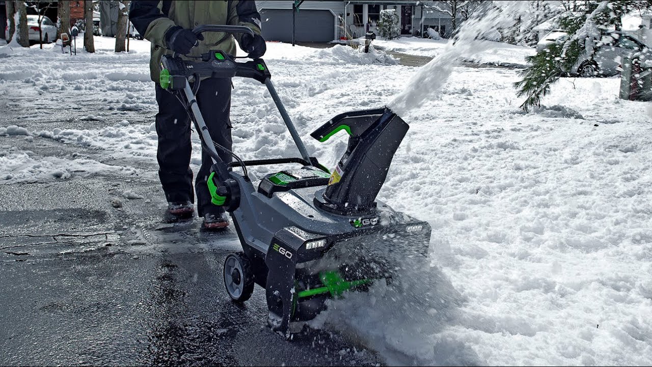 Test new snow blower after the winter storm. EGO SNT2100 56V Electric Cordless snow blower.