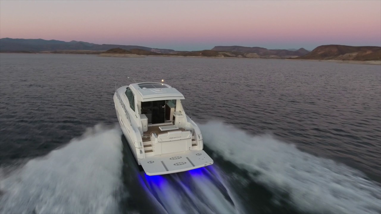 Cruisers Yacht 48 Cantius Drone