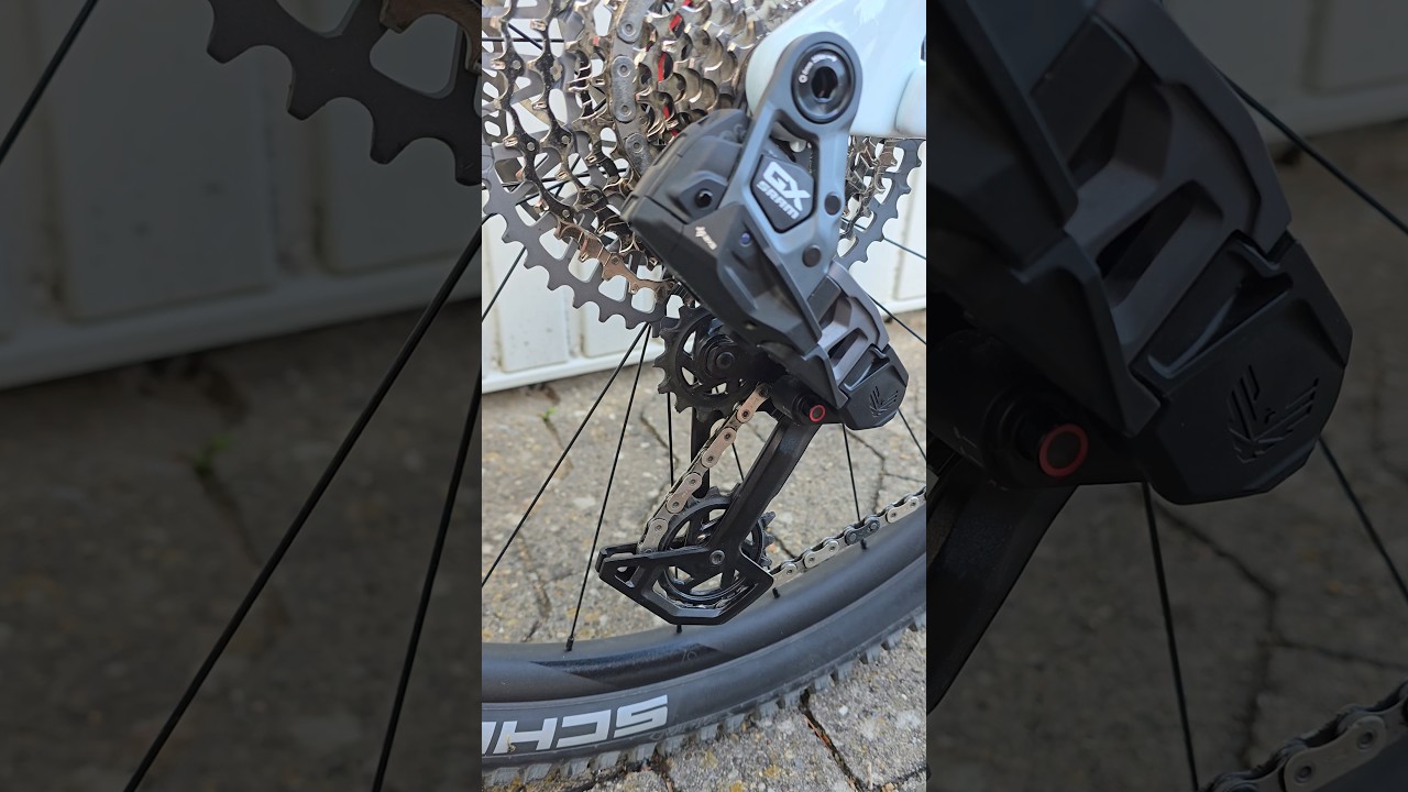 SRAM GX AXS EAGLE -How to lock your derailleur 🔥😍#mtb#2025 #cube#stereo #sram #axs#viral #howto