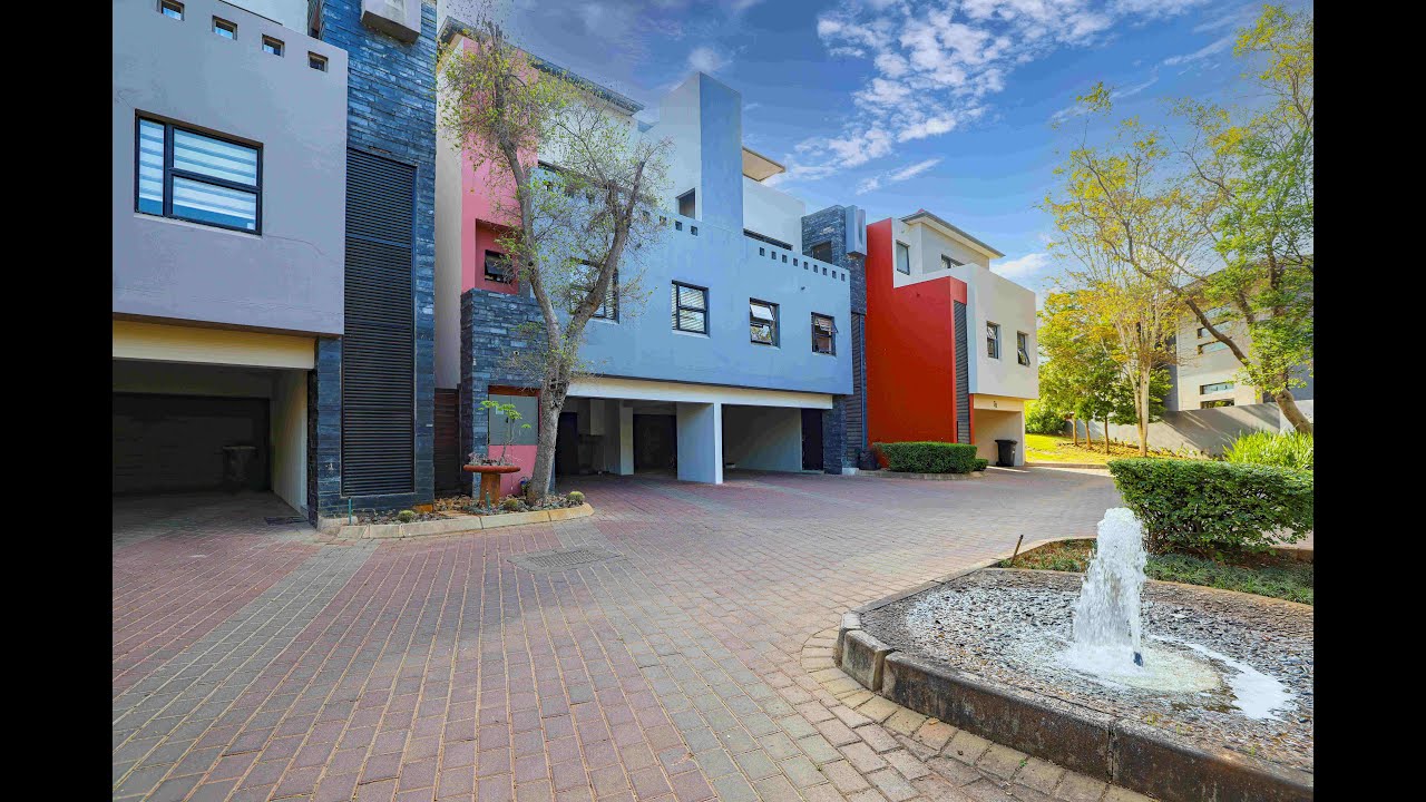 A Comfortable Lifestyle Awaits in Lombardy Estate-Stylish Living with Great Potential