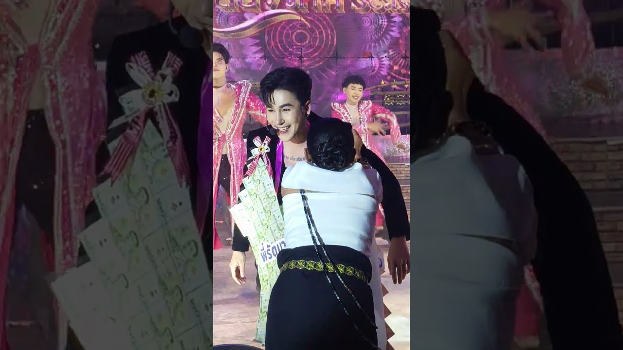 ชุดสวยมาก อะอาย สกุณาพร นกพงศกร ร้องเพลงคู่กัน ไลฟ์สดกลุ่มปิด  หมอลำเสียงวิหค นกพงศกร