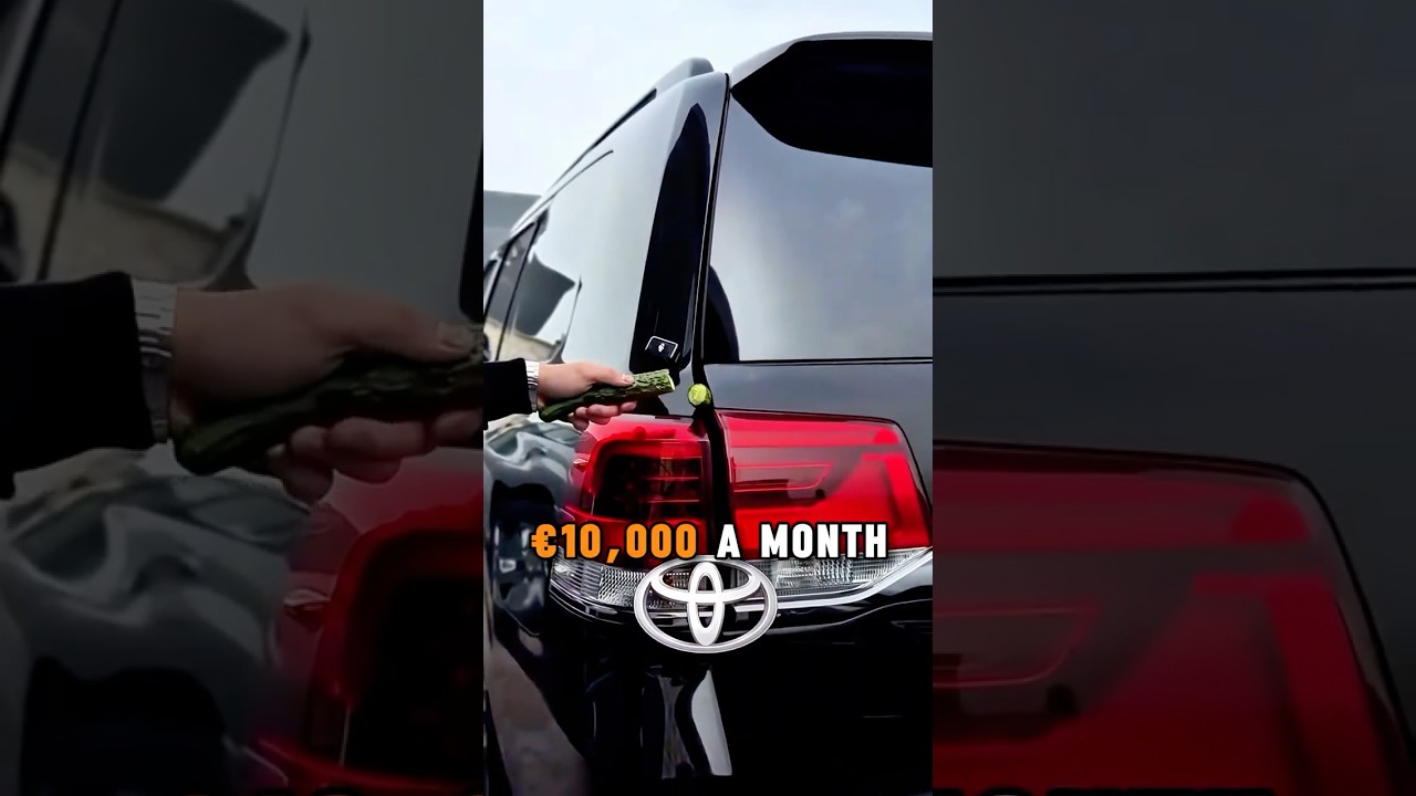 🚗 HE RISKED HIS LIFE FOR THIS JOB EVERY DAY 😳 | #shorts  #mindblown