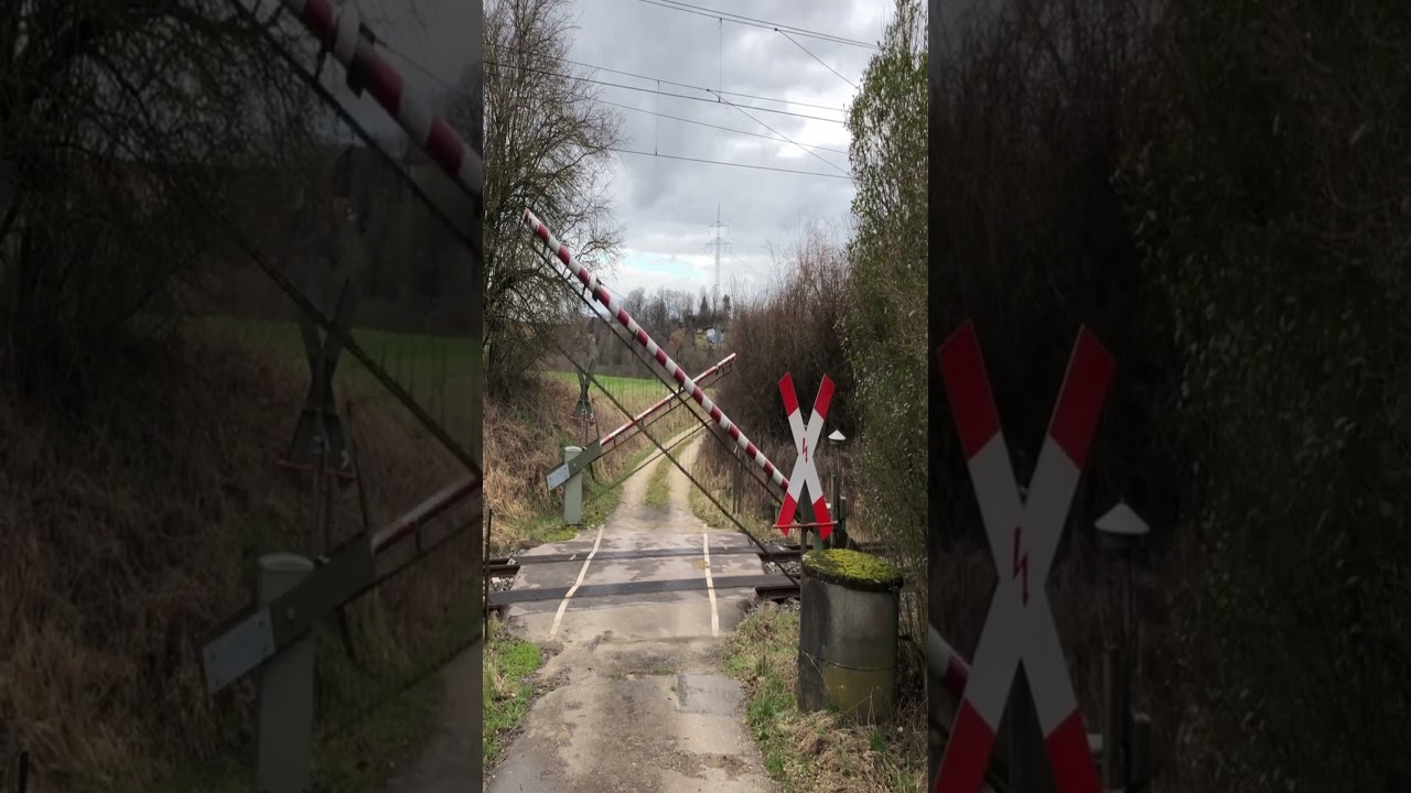 Wut auf die Bundesbahn - auch die Schranken rasten aus