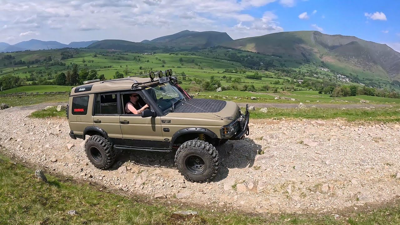 Tackling Old Coach Road in the Discovery #4x4 #landrover #4wd #discovery2