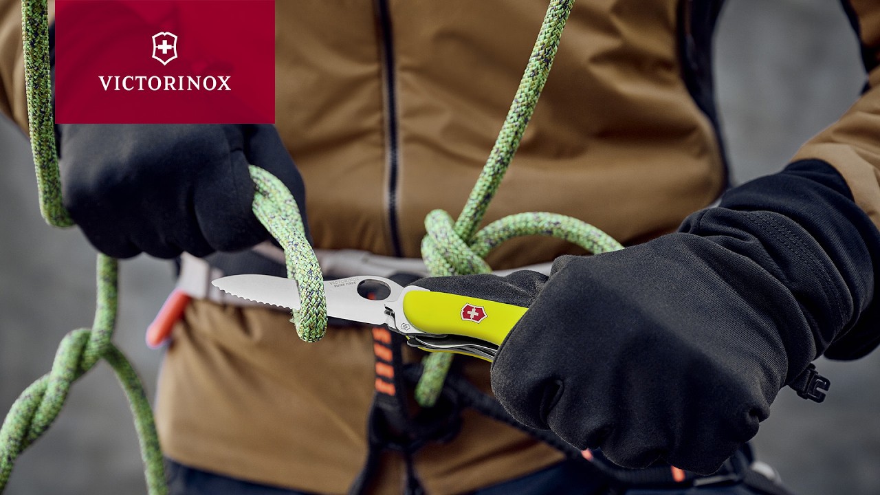 Built for Emergencies: The Victorinox Rescue Tool Trusted by Air Zermatt