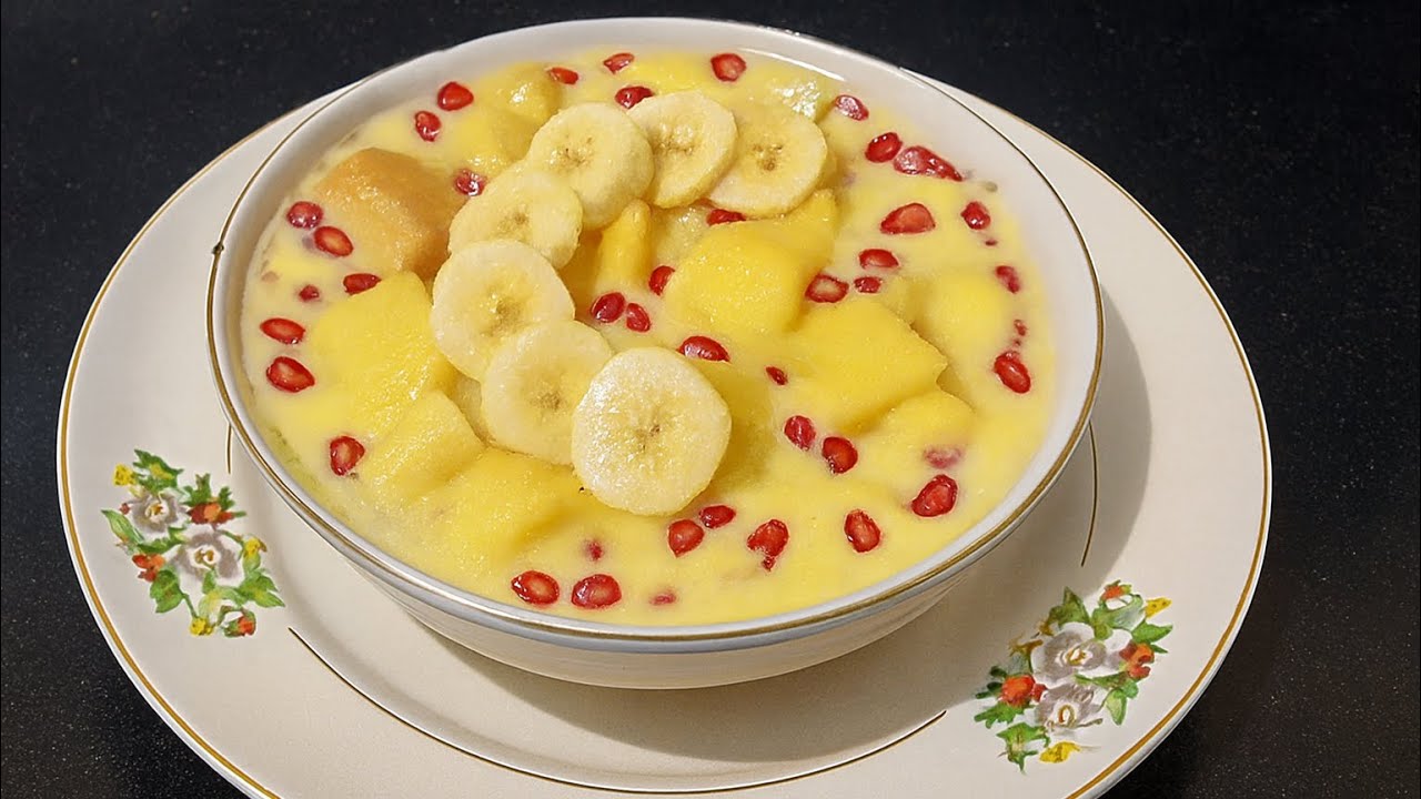 Fruit Custard with Cake recipe (फ्रूट कस्टर्ड विथ केक )😋