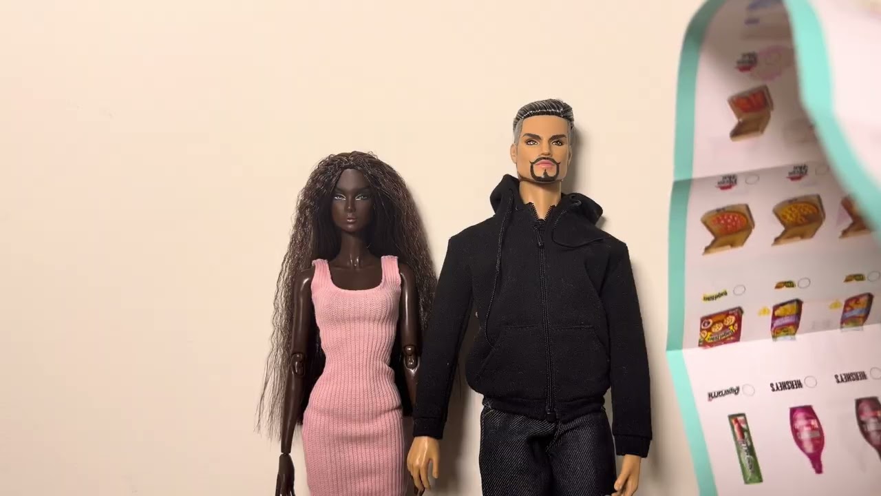 Integrity Toys+Mini Brands review 