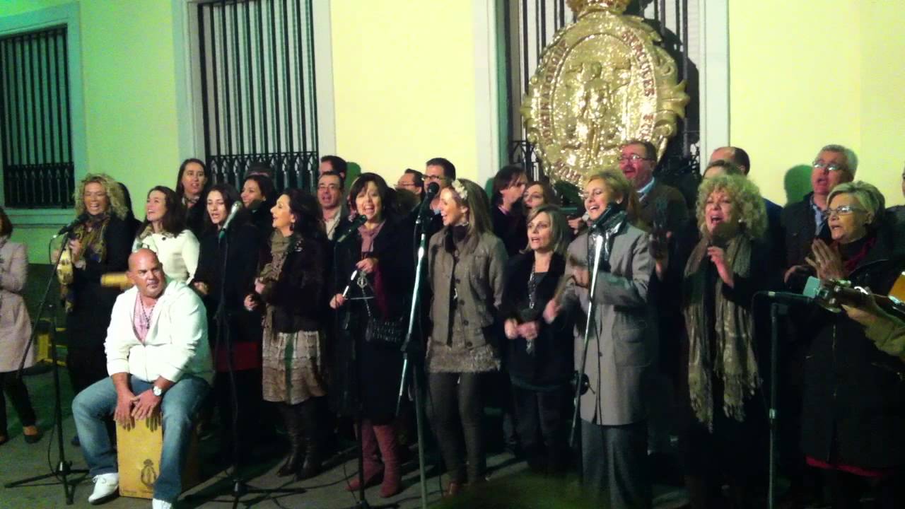 coro hdad san isidro navidad 2011.Cadiz.Se dibuja en la noche....MOV