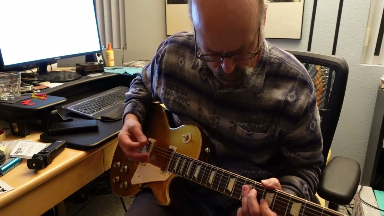 Gibson 70s Les Paul Deluxe guitar demo
