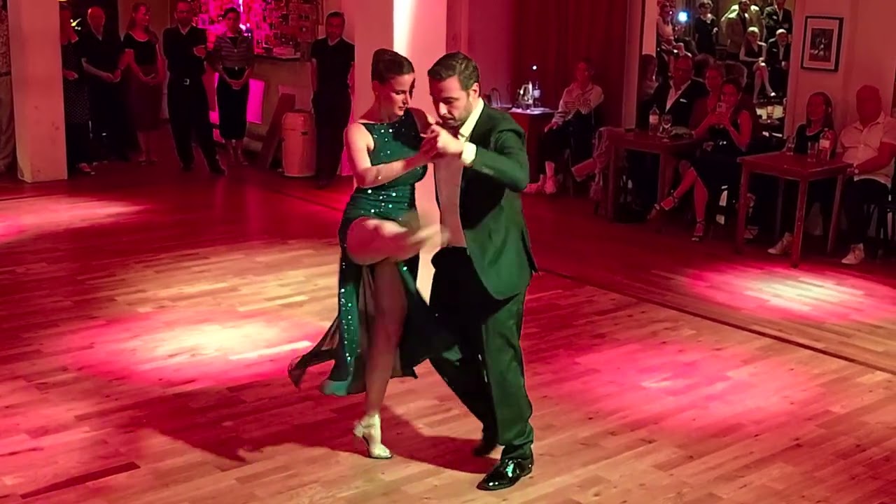 Burak Öncel & Maude Andrey - Un Infierno - Miguel Caló