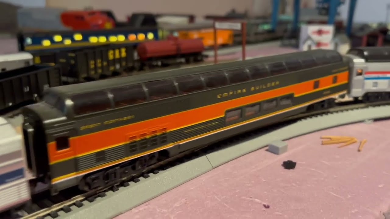 Random HO Scale Trains 19