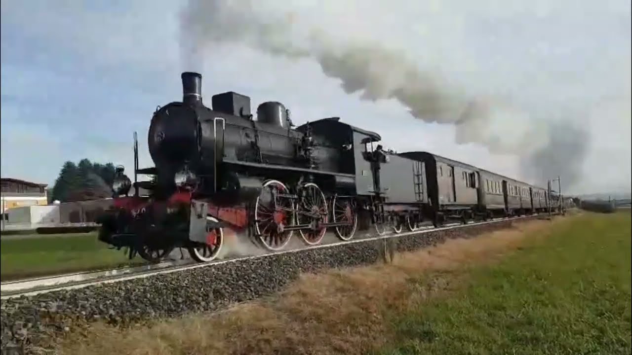 Treno storico Novara - Candelo, la locomotiva passa da Valdengo