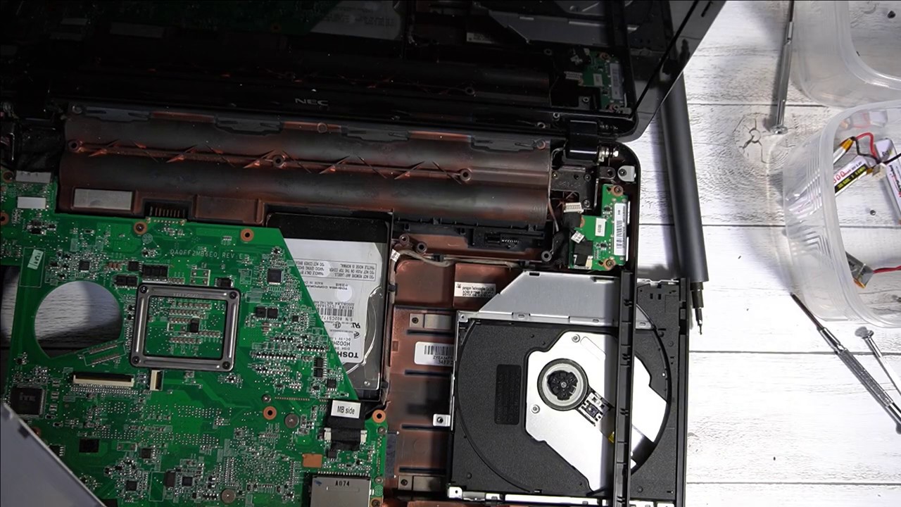 【パソコン PC-LS150 分解】 HDD メモリ  CPU の交換や増設がわかる動画！NECノート
