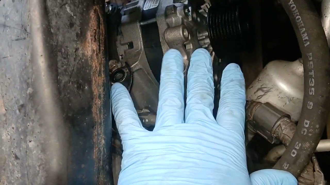 2014 LEXUS GX460 - CAMBIO DE ALTERNADOR RESUMEN