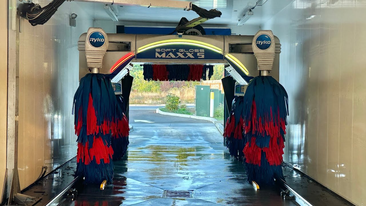 First car wash video in Washington) newer Ryko soft gloss maxx 5 at soper hill rd in lake Stevens