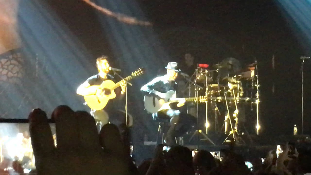 Kendji Girac - Les yeux de la mama - Zénith Rouen 11 mars 2016