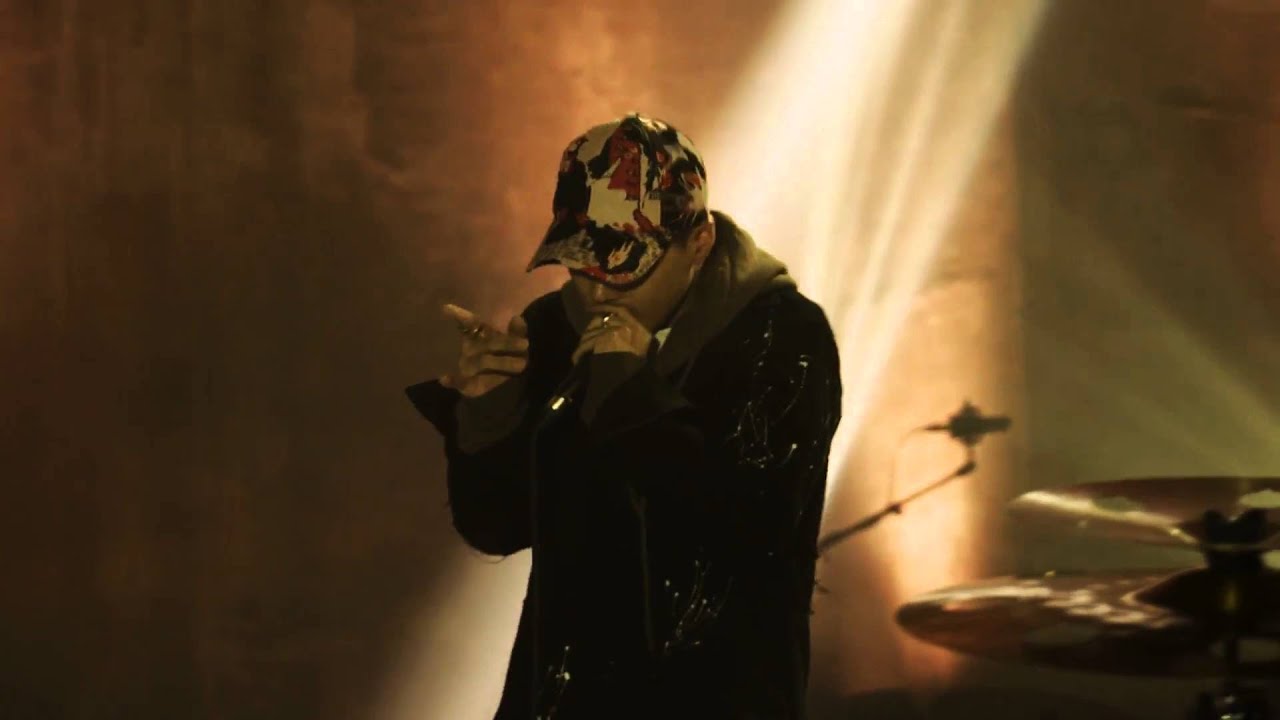 Dean - D (Half Moon) Live (Band Version)