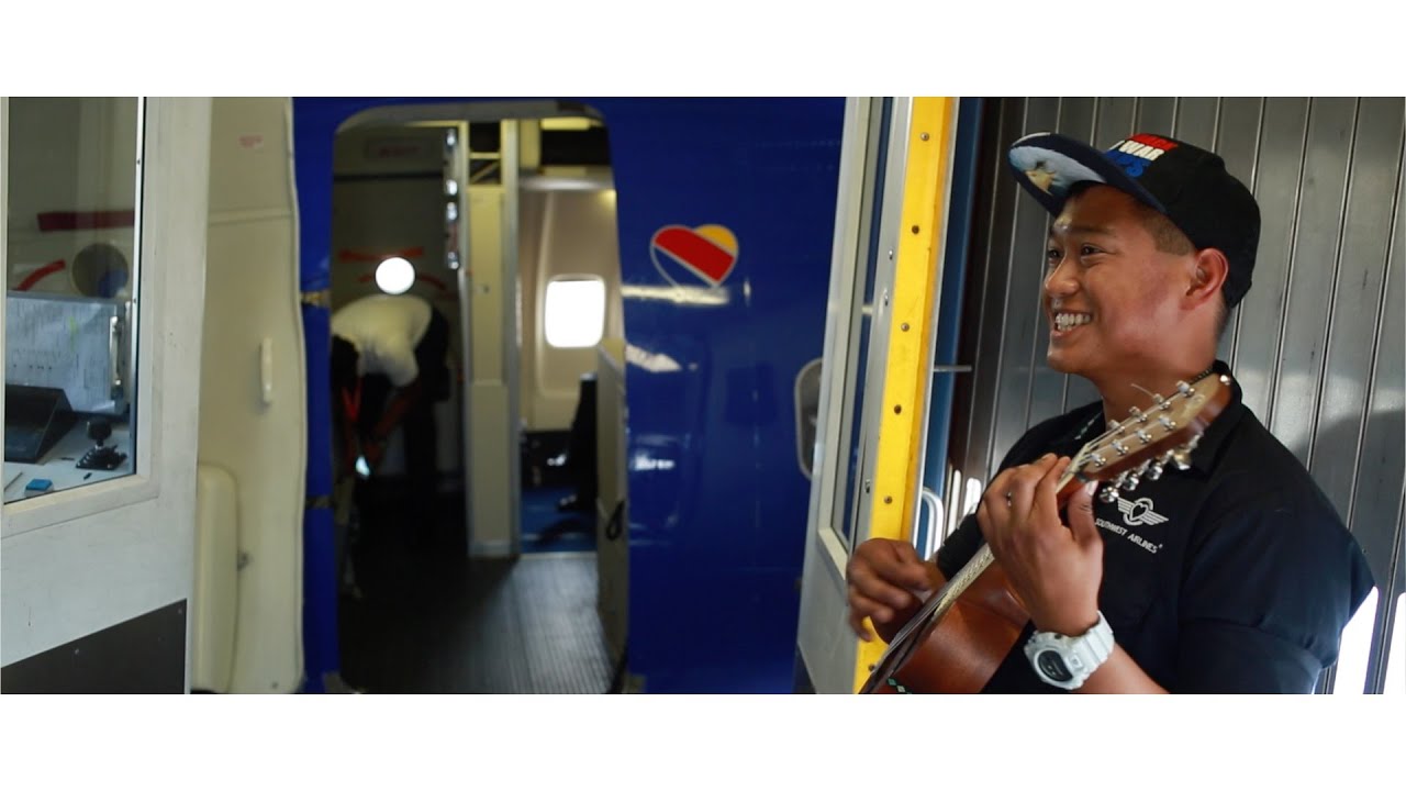 A Ramp Agent and His Ukulele | Southwest Airlines