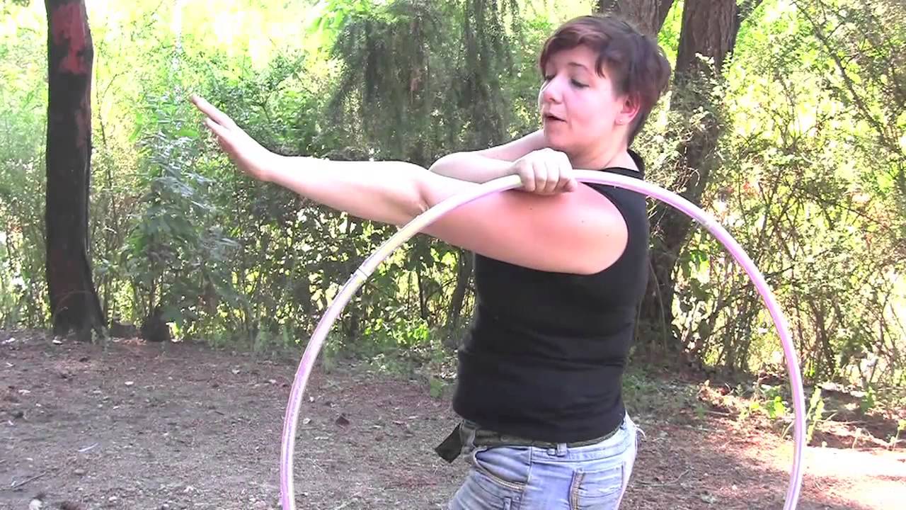 Hula Hoop Tutorial: Gail O'Brien Part Two, Body Roll and Turn Thingy