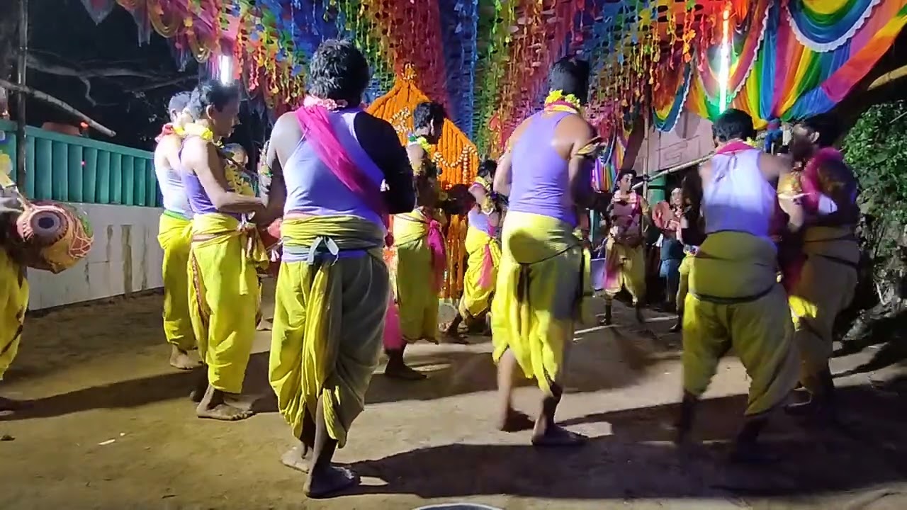 ପିମ୍ପଳ ପାରାଦୀପ ର କୀର୍ତ୍ତନ ମଣ୍ଡଳୀ ର ସୁନ୍ଦର କଣ୍ଠ ବାଦ୍ୟ ଓ  ନୃତ୍ୟ ପରିବେଷଣ