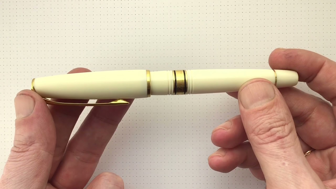 Обзор перьевой ручки Waterman Charleston