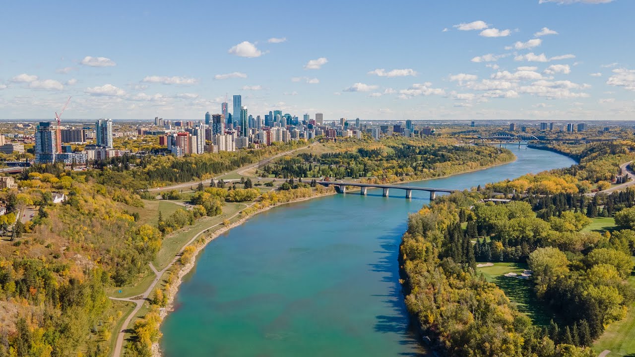Aerial views / Edmonton / AB / Canada - Real Estate Photography