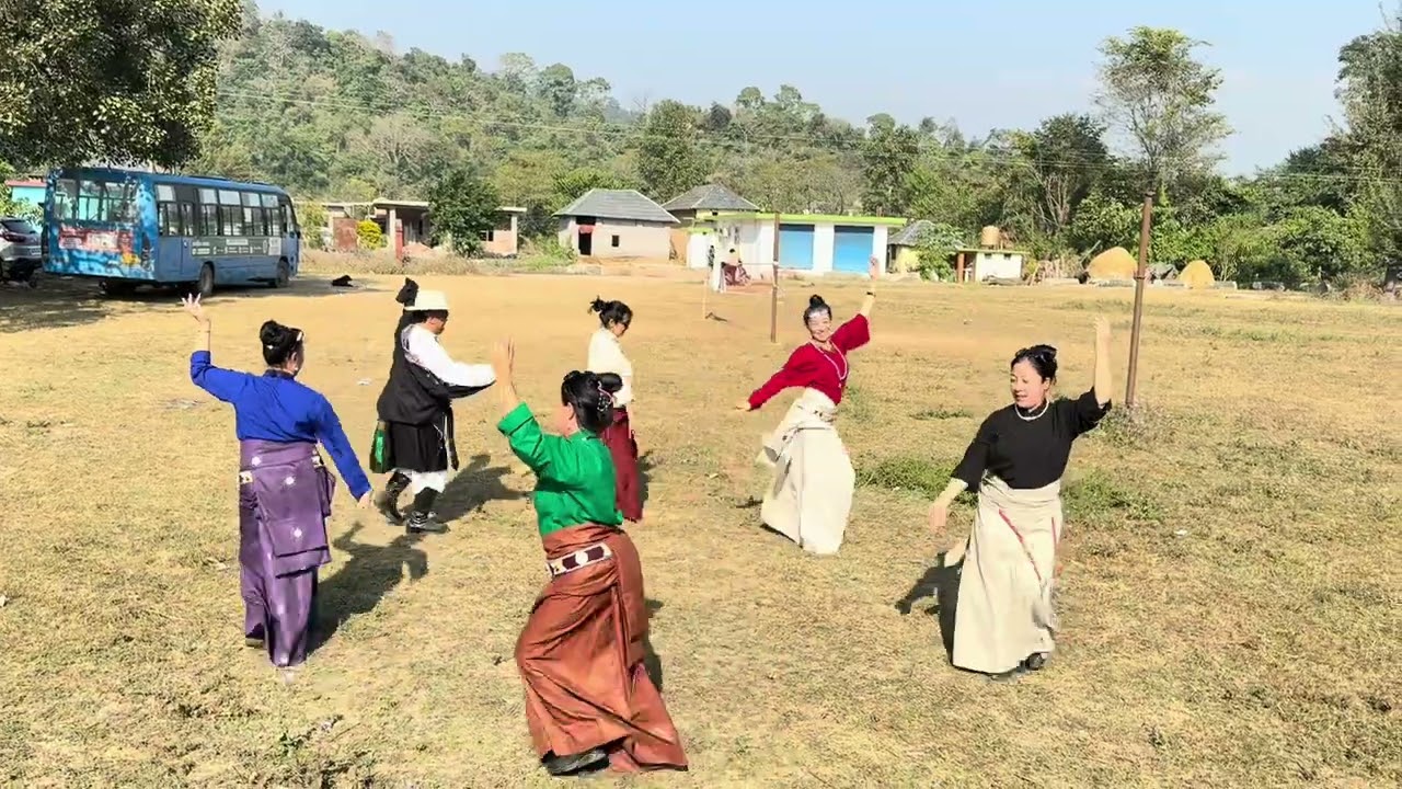 སྒོར་གཞས་གསར་པ།    New Tibetan Gorshey 