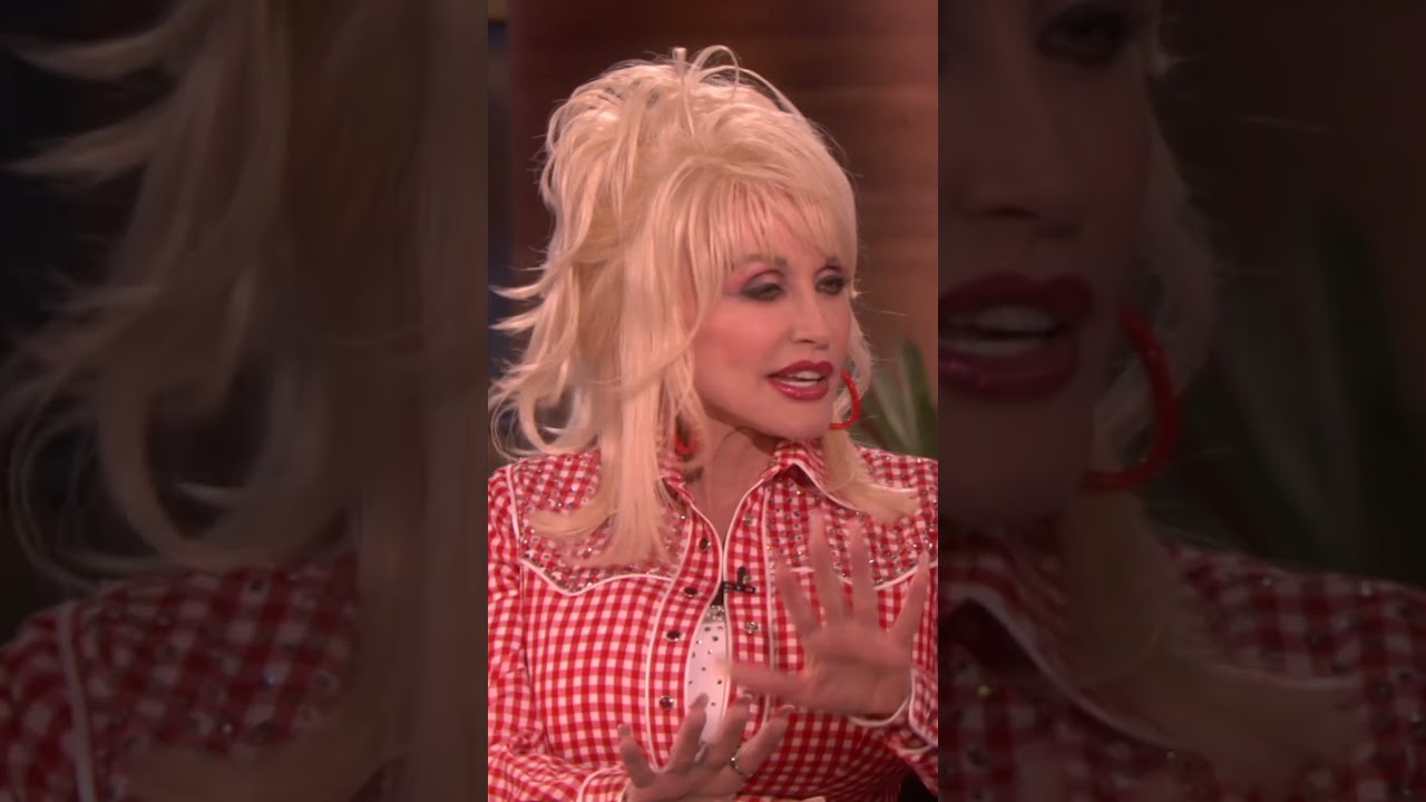 Dolly Parton Always Wears Makeup 💄