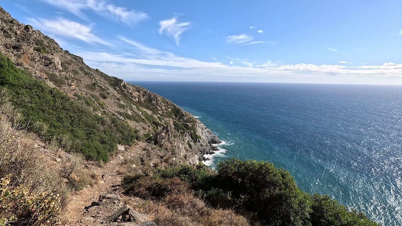 Boucle des Cretes de Notre-Dame du Mai et de son sentier littoral